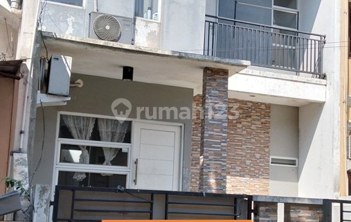 Minimalist 2-Story House Citra Gran Cibubur 1