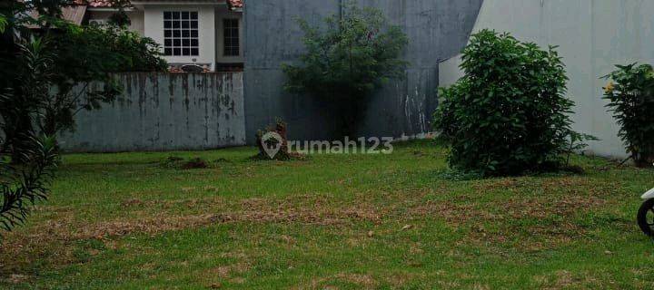 Dijual Kavling Hadap Taman Di Kota Wisata 1