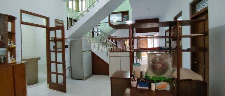 Rumah GEDE & RAPI di Mangga Besar Cocok Online Usaha 160 Juta/Thn 1