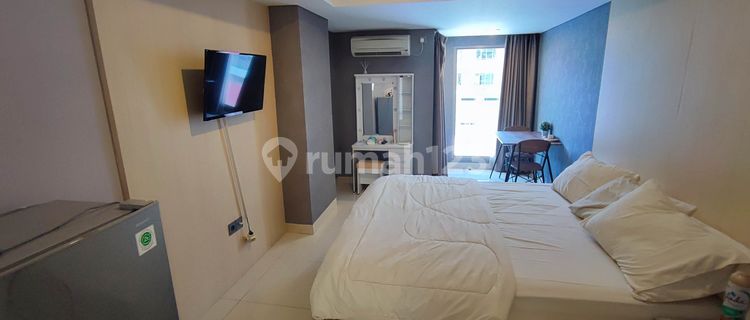 Apartemen studio lantai 6 Pinnacle Furnished dekat Simpang lima 1