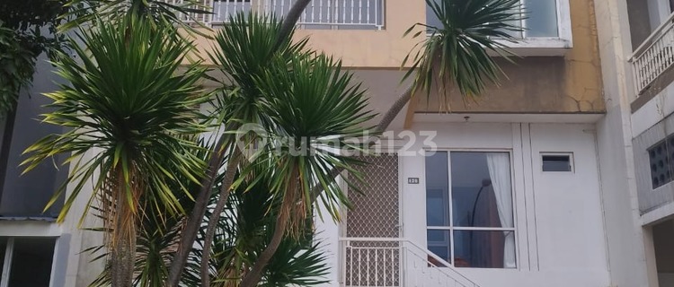 Good House Ready to Occupy in Bukit Wahid, West Semarang 1