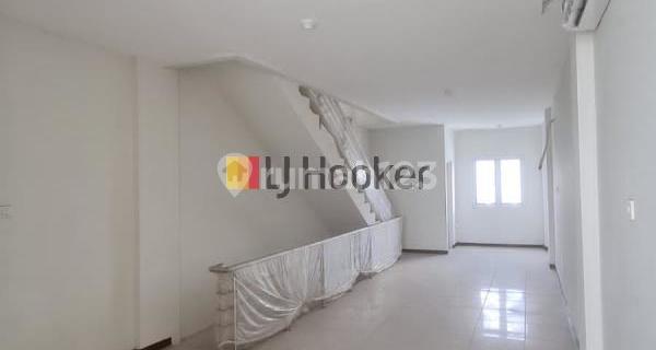 Nice shophouse in Bizpark 1