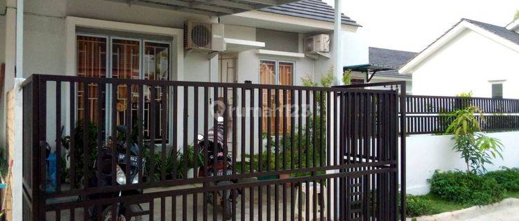 Dijual Rumah Hook Samping Taman di Greenbay Tiban 1