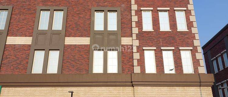 Rukan boston pik2 brandnew  posisi Boulevard siap pakai  1