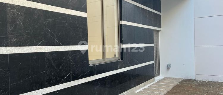 Disewakan rumah Golf island lokasi bagus  1