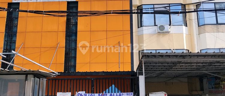 Commercial Shophouse on Jl Kedoya Raya Kebon Jeruk West Jakarta 1