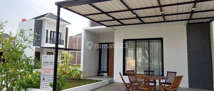 Rumah Full Furnished Free Ppn Posisi Pojok Depan Taman 1