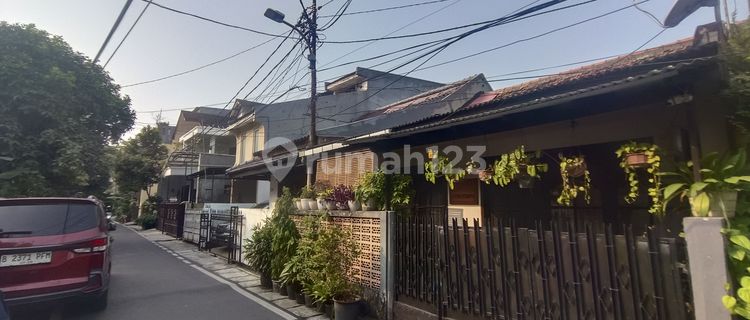 Rumah Benhil di Jakarta Pusat 1