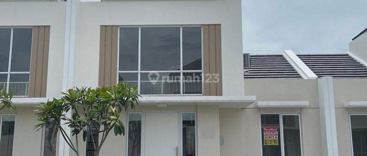 Disewakan Rumah Cantik Ada Mezzanine Cluster Aster Paramount Petals, Tangerang 1