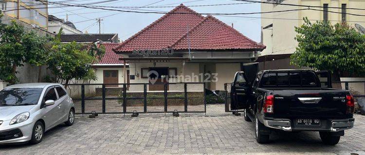 Rumah Dalam Kota Yogyakarta Sagan Terban 1