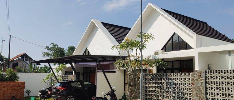 Rumah full furnished  dekat Jogja Bay & kampus UPN dalam perumahan 1