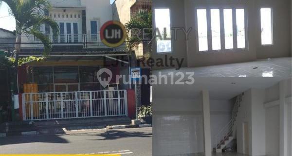 Nice shop house, strategic location on Jl Kusumanegara. 1