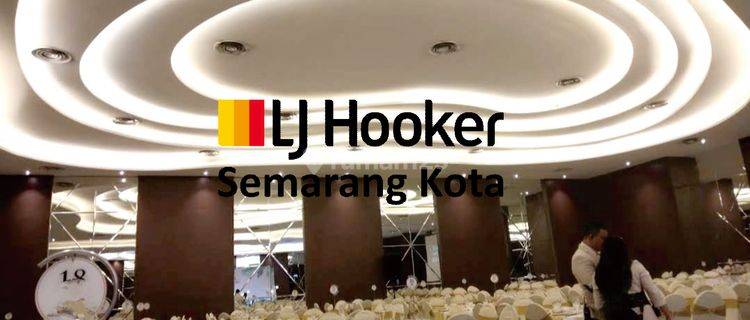 Bangunan Usaha di Jalan Gajahmada 1