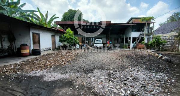 Plot on Jalan Siliwangi 1