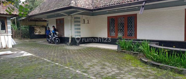 Rumah Klasik Daerah Sayap Riau Dekat Area Perkantoran 1