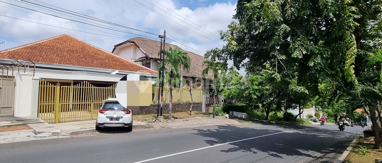 Tengah Kota Bagus Sekali Untuk Cafe / Kantor / Mess Lt.803 Lb.400 Lebar 15 Jl Kawi Semarang, Ada View Kota Dari Taman Belakang 1