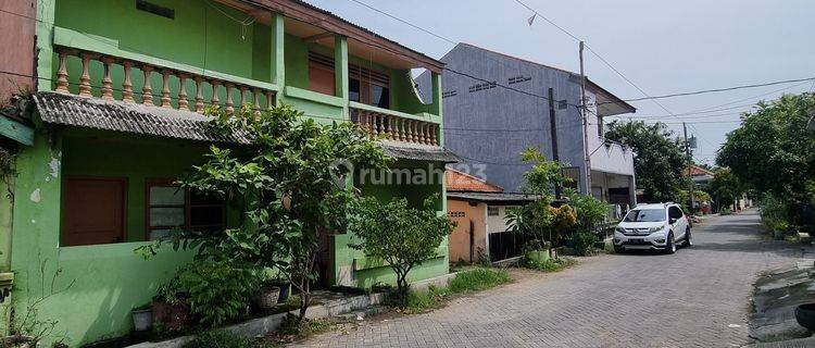 JUAL CEPAT TURUN 100jt !!NEGOOO !! Harga hitung tanah saja. Rumah Tengah kota 2 lantai bukan kampung JALAN DEPAN LEBAR DEKAT RADEN PATAH. 1