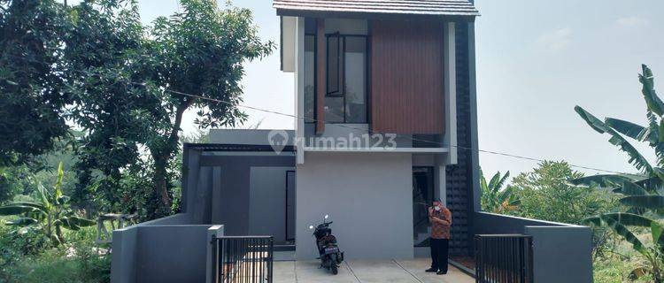 JUAL RUMAH BARU 2 LANTAI HM DAERAH GRIYA LESTARI NGALIYAN !! HARGA NEGO !! 1