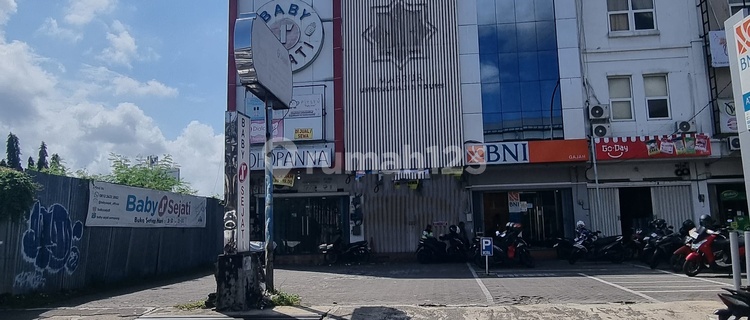 Ruko 3 Lantai di Gajah Raya Dekat Majapahit 1