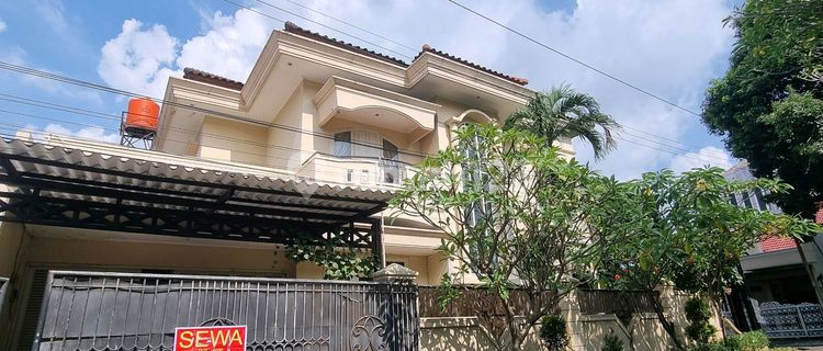 For Rent! Fully Furnished! Sewa Rumah 2 Lantai yang Sangat Luas dan Murah di Bukit Sari Semarang .Lt.375 Lb.400 Kt.4+1 Km.3+1 Artesis 1