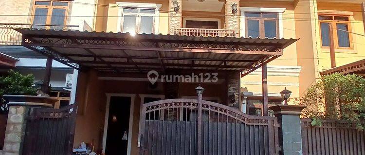 Rumah 2 lantai siap huni di Jabal Mina nempel Gading Serpong  1