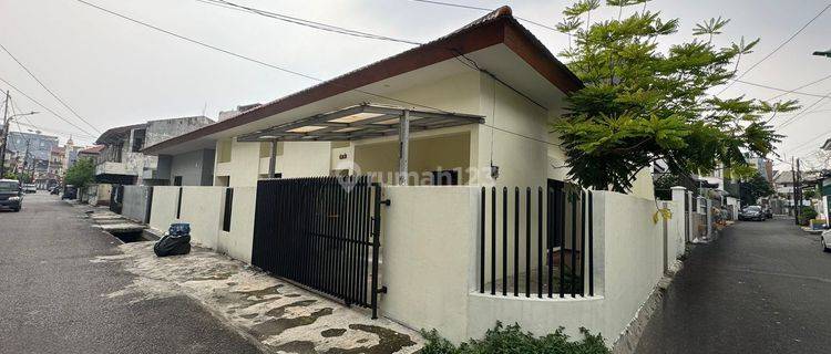 Rumah Baru Renov, Luas, Strategis, Gelong, Tomang, Jakarta Barat 1