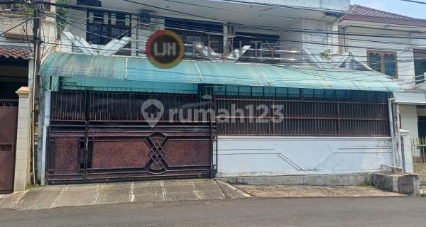 Dijual Rumah Besar di Jalan Utama, Tomang, Jakarta Barat 1