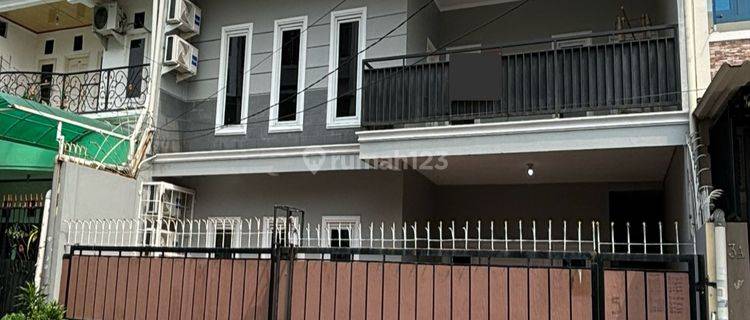 Disewakan Rumah Siap Pakai Tomang, Jakarta Barat 1