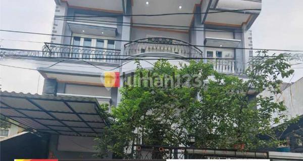House in Rawa Kepa Tomang West Jakarta 3 Floors Nice and Affordable 1