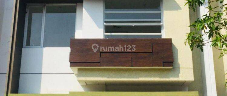 Rumah Lt 112 Lb 200 M² Harga Rp. 1,295 M Nego  1