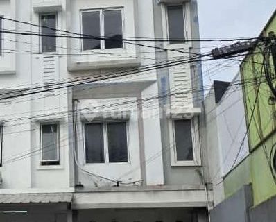 For Rent / Sale Strategic Shop House in Pondok Betung – 3.5 Floors Ready to Use 1
