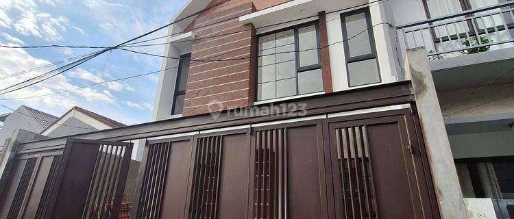 Jual Cepat rumah Sunrise Garden.baru..minimalis..lux Uk 7x15 2.5lt . Jln 2 Mbl..  1