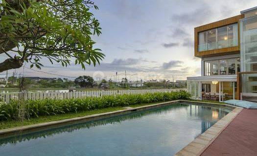 Luxury 4 bedroom Villa In Brawa Canggu, Only 500 Meter To Altas Beach Fest And Finns Beach Club,Bagus Sekali 1