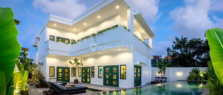 Stunning Modern Design New Villa In Berawa Canggu  1