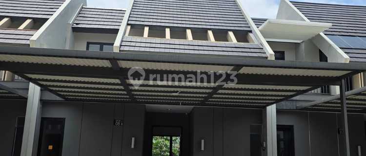 Rent House Z Living Grand Wisata - Exclusive & Scenic Lake View at 67 Million 1