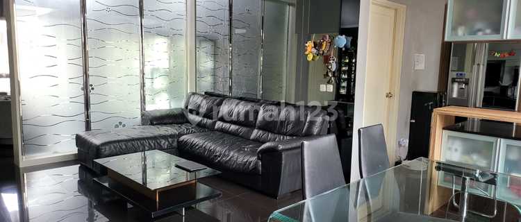 Rumah dengan Furnish Mewah di Kota Baru Parahyangan, Strategis 1
