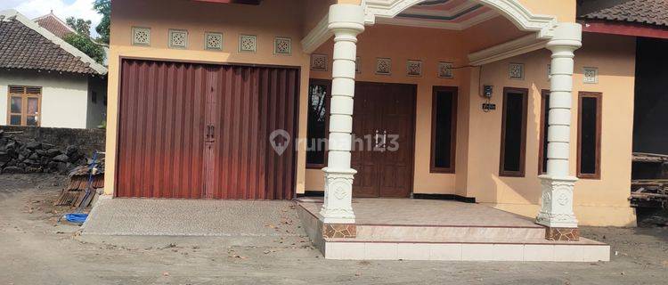 Rumah Luas di Sewa Utara Stadion Maguwo 1