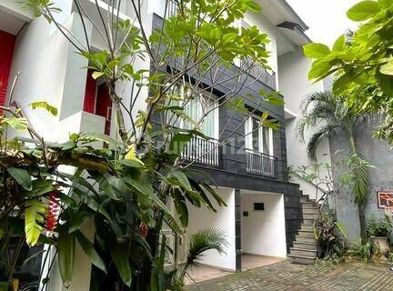 TOWNHOUSE JUAL  4UNIT  FURNISHED BELAKANG CITOS BEST INVEST  1