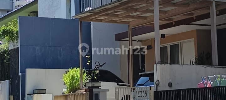 Rumah 2 lantai Candi golf Semarang 1