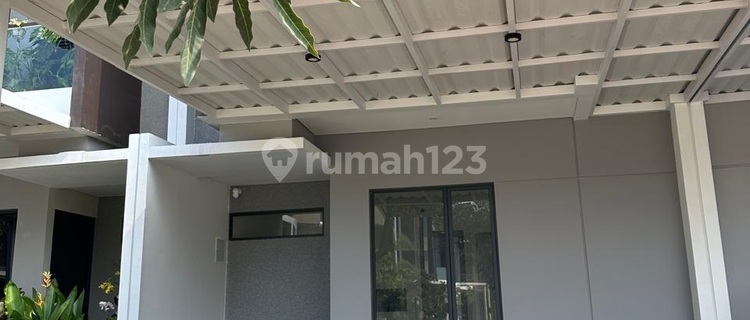 Brand New di Melia Groove Graha Raya Bintaro 1