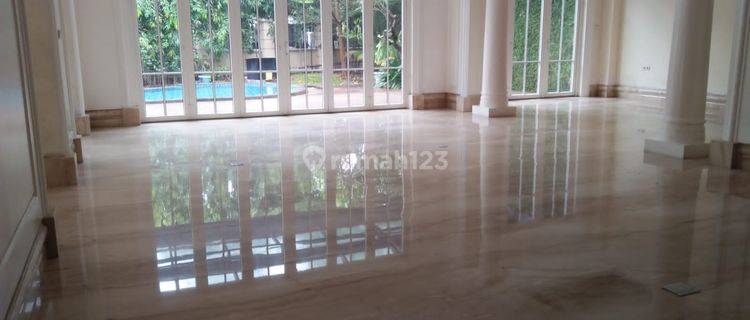 Rumah Lux di Senayan Jakarta Selatan 1