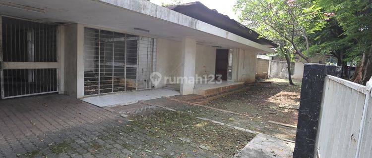 Rumah Lama Hitung Tanah di Jaya Mandala Kuningan Jakarta Selatan 1