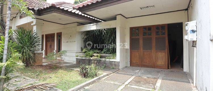 Rumah Lama Hitung Tanah di Dukuh Patra Kuningan Jakarta Selatan 1