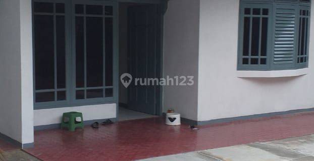 Rumah di jalan Basoka Raya - Kav Hankam Joglo Siap Huni 1