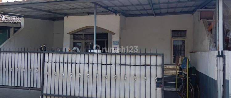 Rumah Bagus Terawat Di Bandung Selatan 1