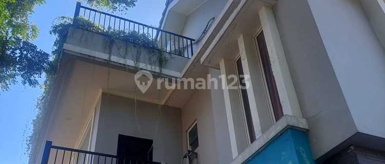 Dijual Rumah Hoek 2,5 Lantai Furnished Siap Huni Cluster Topaz. Thomefb 1