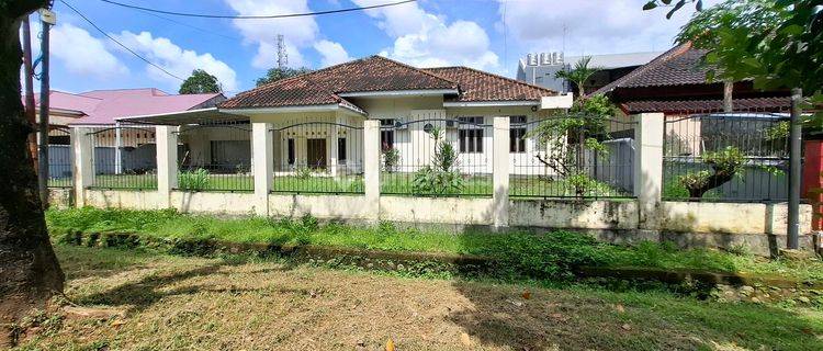 Rumah Luas Di Pusat Kota Makassar. Bebas Banjir 1