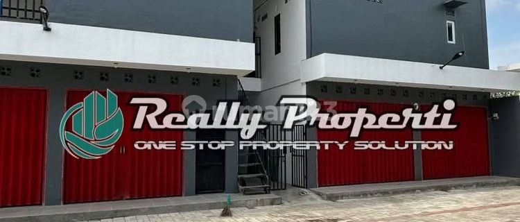 For Rent: 3 New Shophouses and Residences by the Roadside in Jatiasih, Bekasi. 1