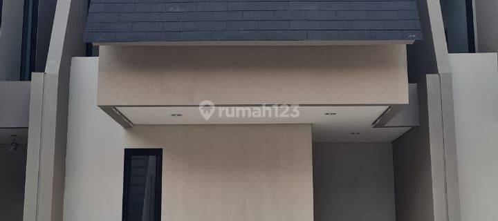 Rumah SIAP HUNI, BRAND NEW Desain MODERN TROPIS MINIMALIS di Jatirangon, Bekasi 1