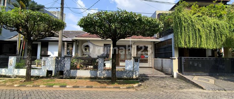 Rumah dekat Perkantoran di KP 1 Niaga Kemang Pratama Bekasi 1